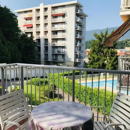 아파트 T1 Bis 35m² Avec Terrasse Exposee Sud/est Et Parking Prive - Fr-1-555-80 엑스레뱅