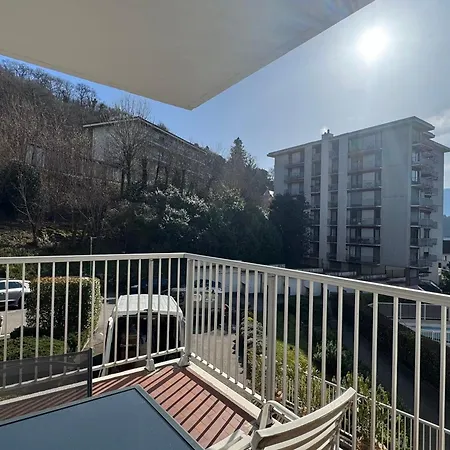 T1 Bis 35m² Avec Terrasse Exposee Sud/est Et Parking Prive - Fr-1-555-80 아파트 엑스레뱅