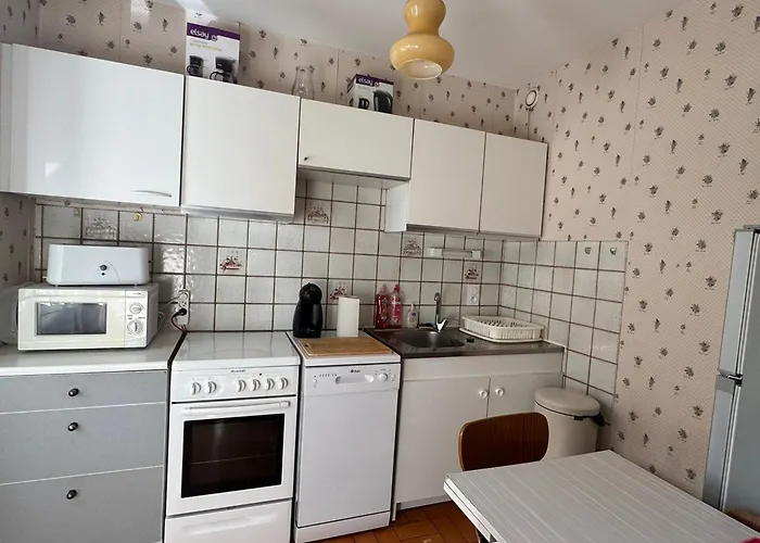 T1 Bis 35m² Avec Terrasse Exposee Sud/est Et Parking Prive - Fr-1-555-80 * 艾克斯莱班